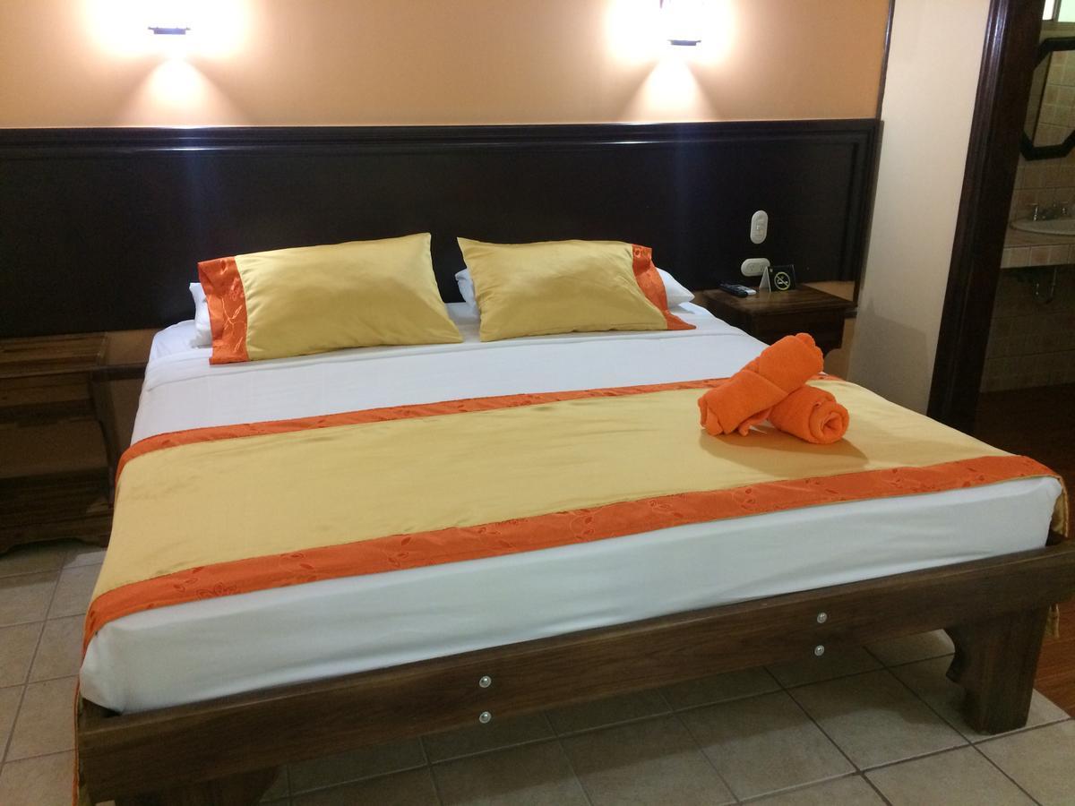 Mussaenda, Arenal Hotell La Fortuna Exteriör bild